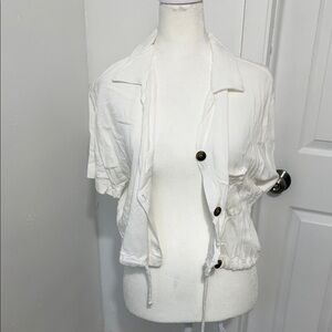 White Button-Up Short Sleeve Shirt